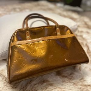 Authentic Louis Vuitton Bronze Tompkins Square Vernis Leather Satchel